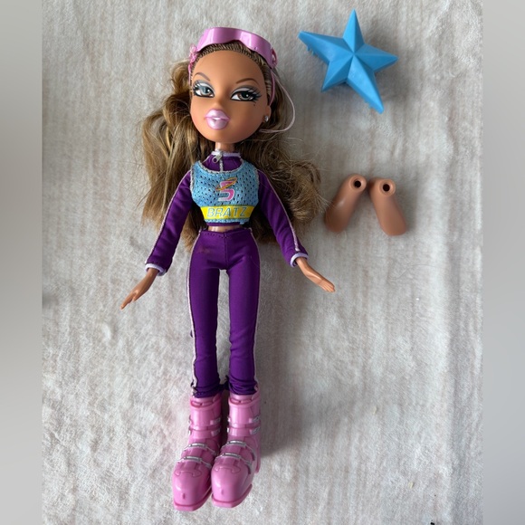 VTG Y2K Yasmin Play Sportz Winter Style 2006 - Picture 1 of 2